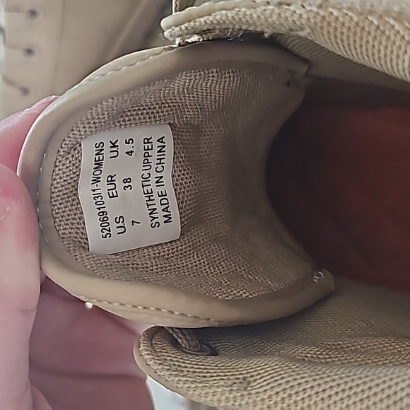 Levi's high top shoe - Picture 4 of 4